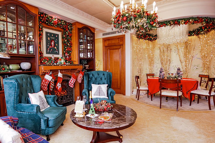 Christmas luxury at the Island Shangri-La